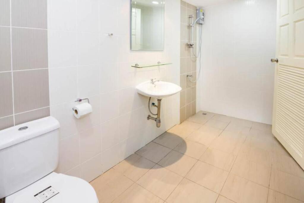 Villa Rose With Private Pool And Jacuzzi 100M To Beach 파타야 외부 사진