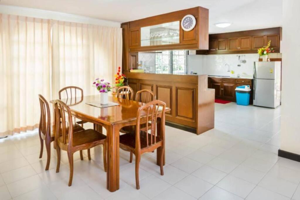 Villa Rose With Private Pool And Jacuzzi 100M To Beach 파타야 외부 사진