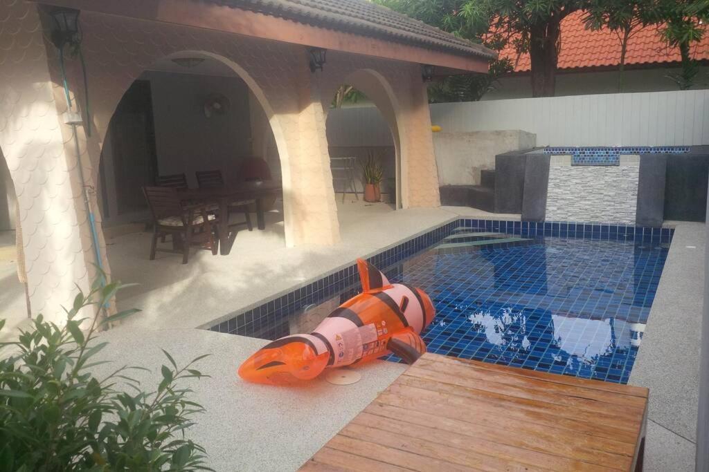 Villa Rose With Private Pool And Jacuzzi 100M To Beach 파타야 외부 사진